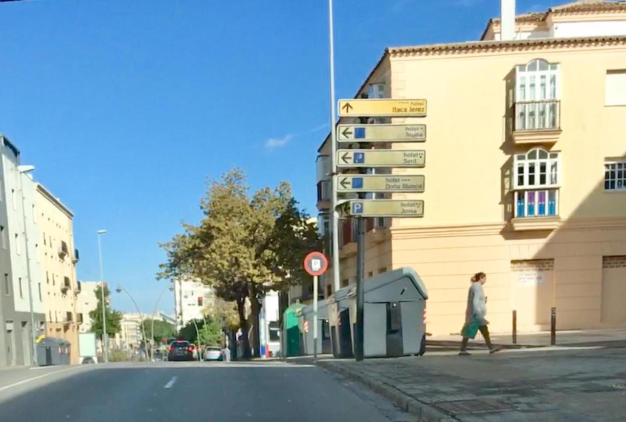 Apartamento La Estación Jerez de la Frontera Exterior foto